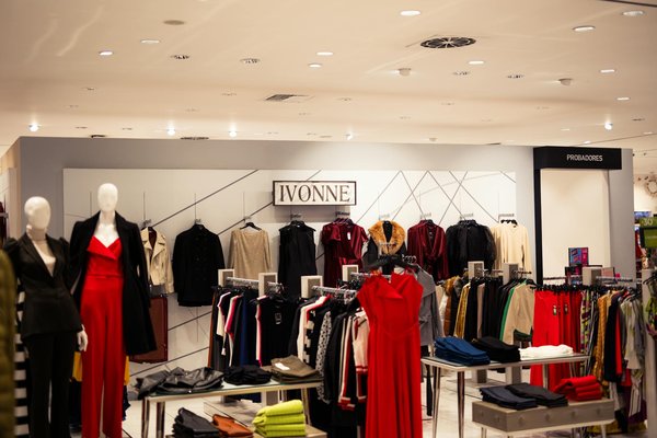 Symbolic red cross necklace: a timeless testament to faith