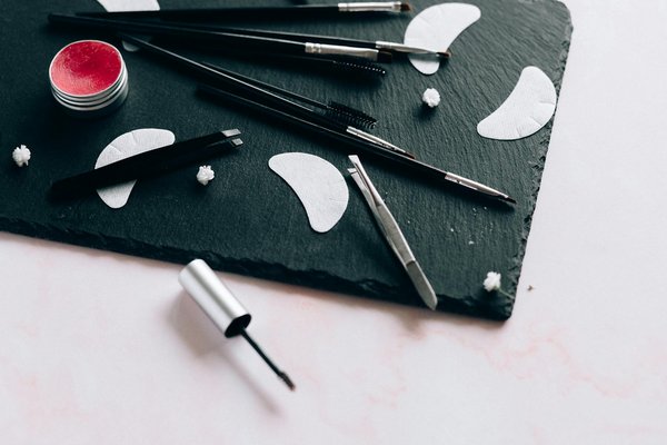 Elevate Your Style: Embracing Vintage Belts to Enhance Modern Fashion Elegance